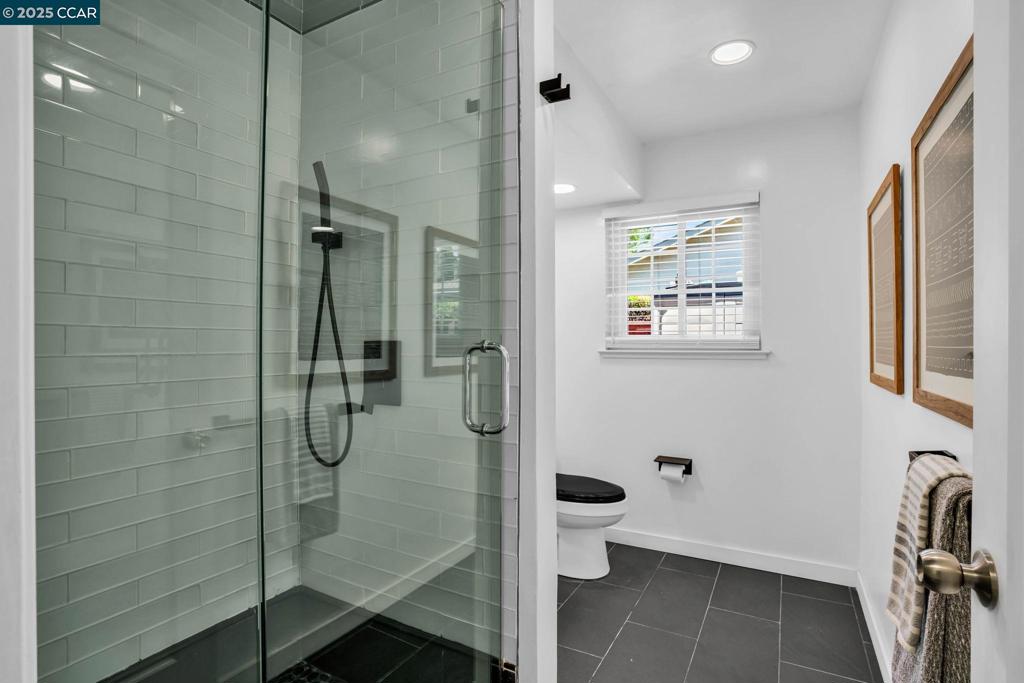 REGENCY WOODS - Residential