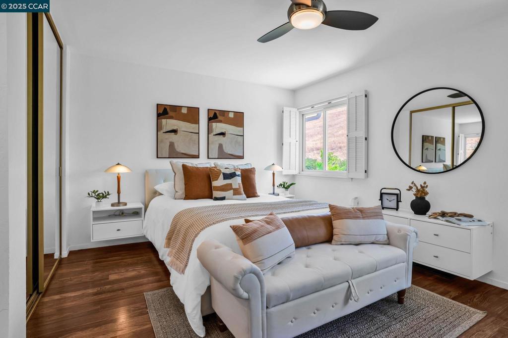 REGENCY WOODS - Residential