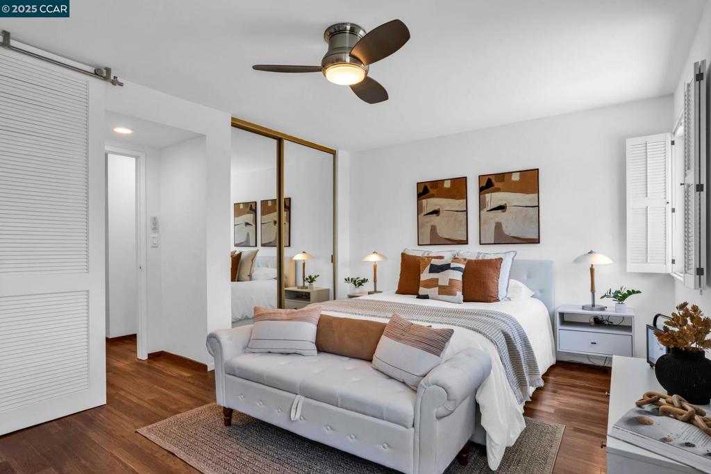 REGENCY WOODS - Residential