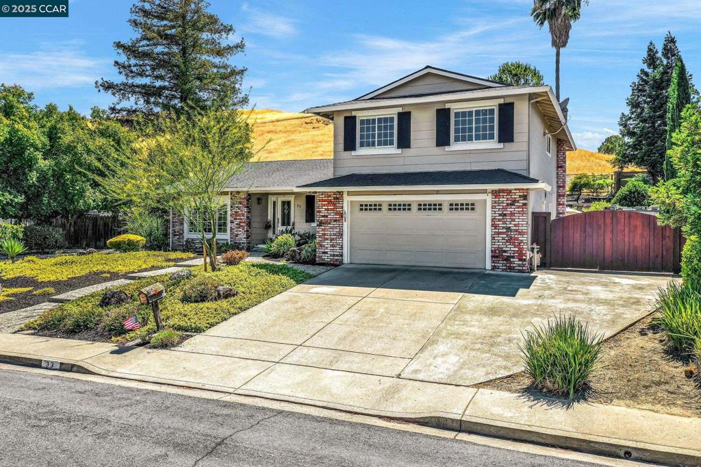 REGENCY WOODS - Residential