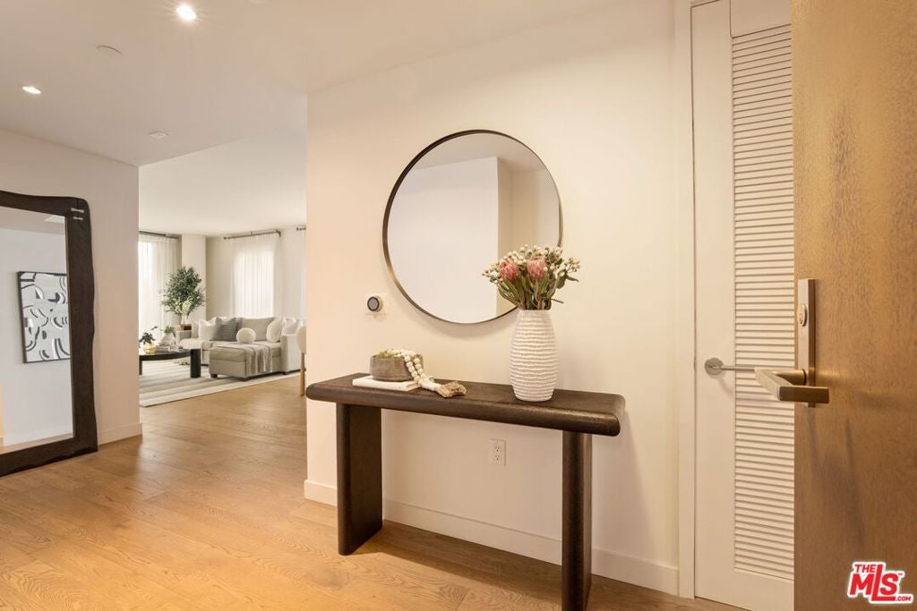 1755 Ocean Avenue 412, Santa Monica CA 90401