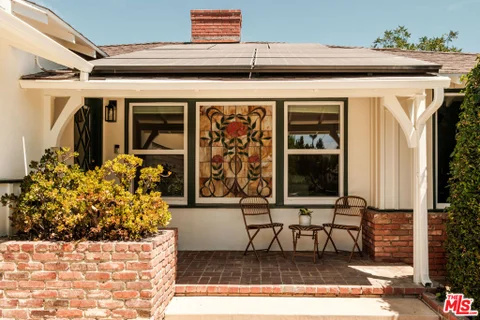 5640 Greenbush Avenue, Los Angeles, CA 91401 - MLS#: 26870257