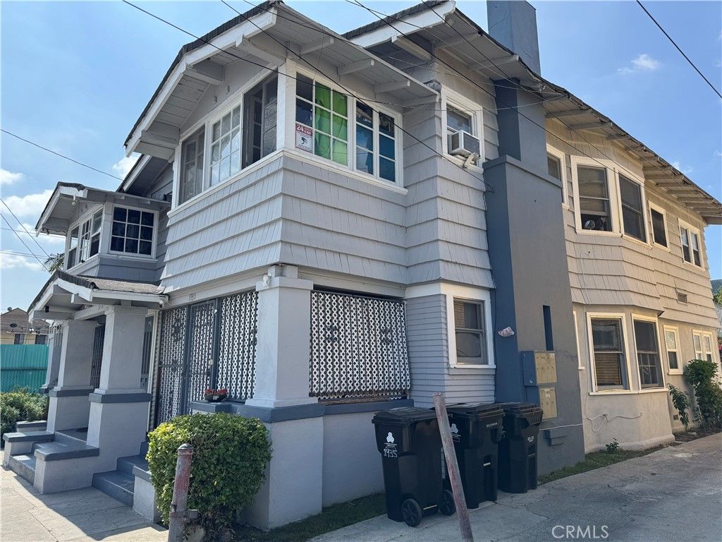 Photo of 1935 Arapahoe, Los Angeles, CA 90007 (MLS # SR26015427)