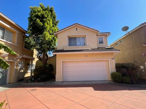 Photo of 33049 Alicante Terrace #67, Union City, CA 94587 (MLS # ML82038512)