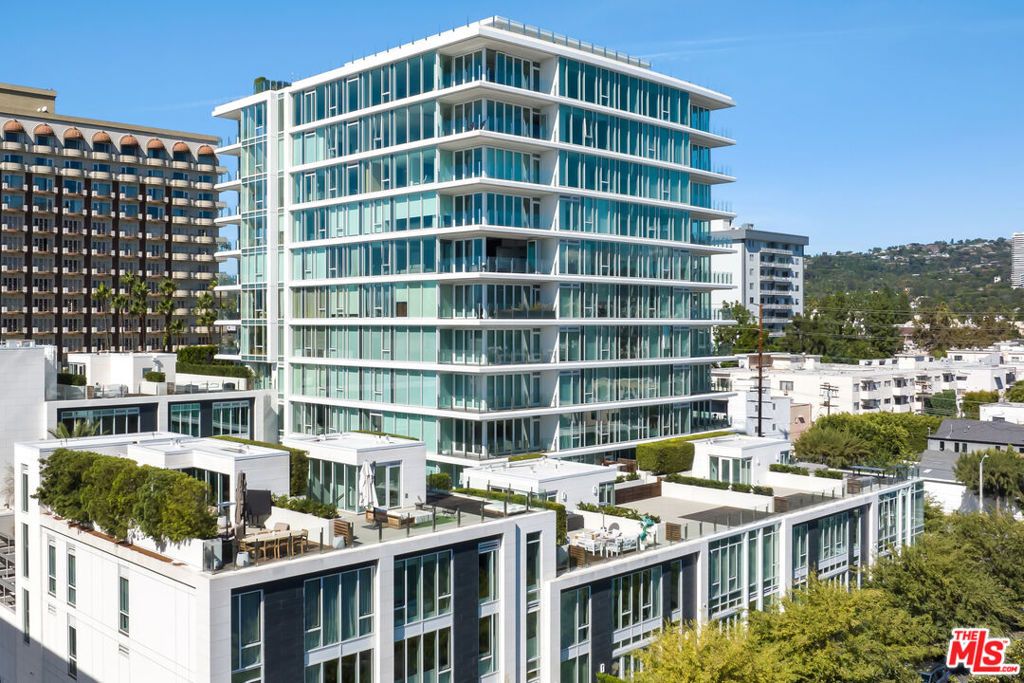 Photo of 9000 W 3rd Street #208, Los Angeles, CA 90048 (MLS # 25608701)