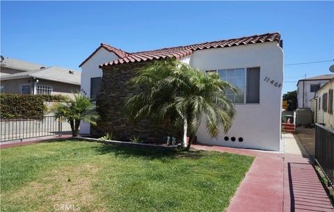 Photo of 1144 W 85th St, Los Angeles, CA 90044 (MLS # IV26022970)