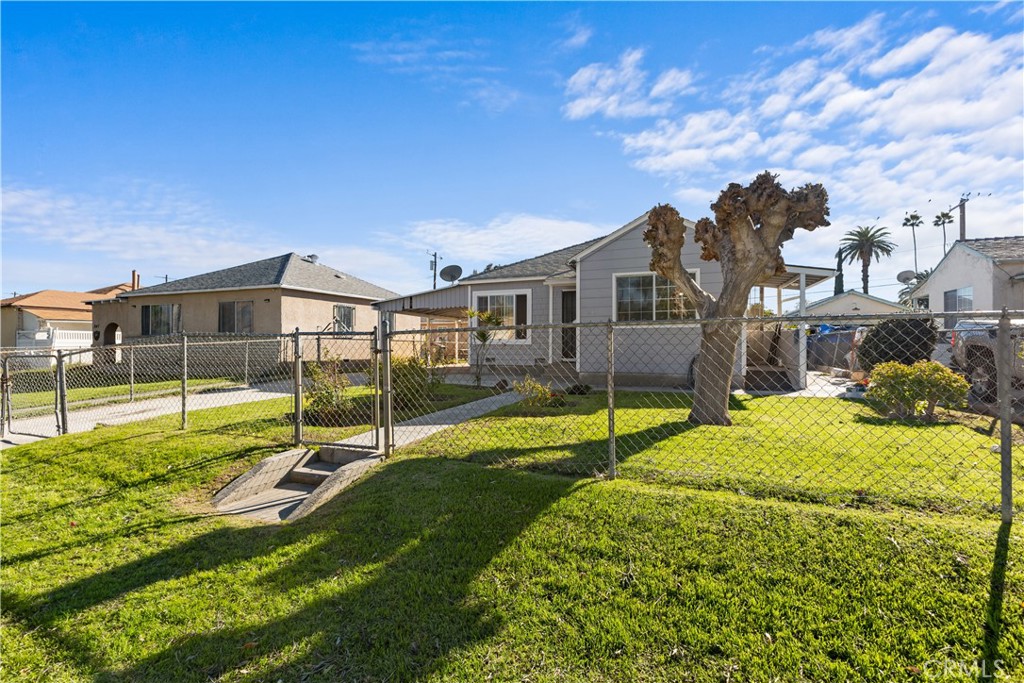 243 E E. Olive Street