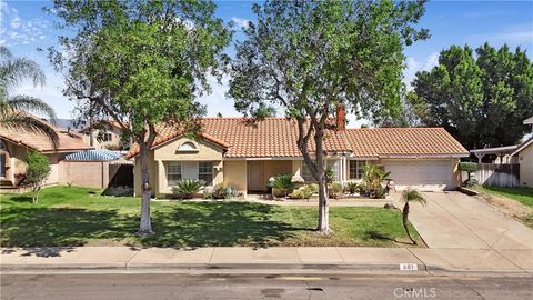 Photo of 661 N Larch Ave, Rialto, CA 92376 (MLS # CV26050977)