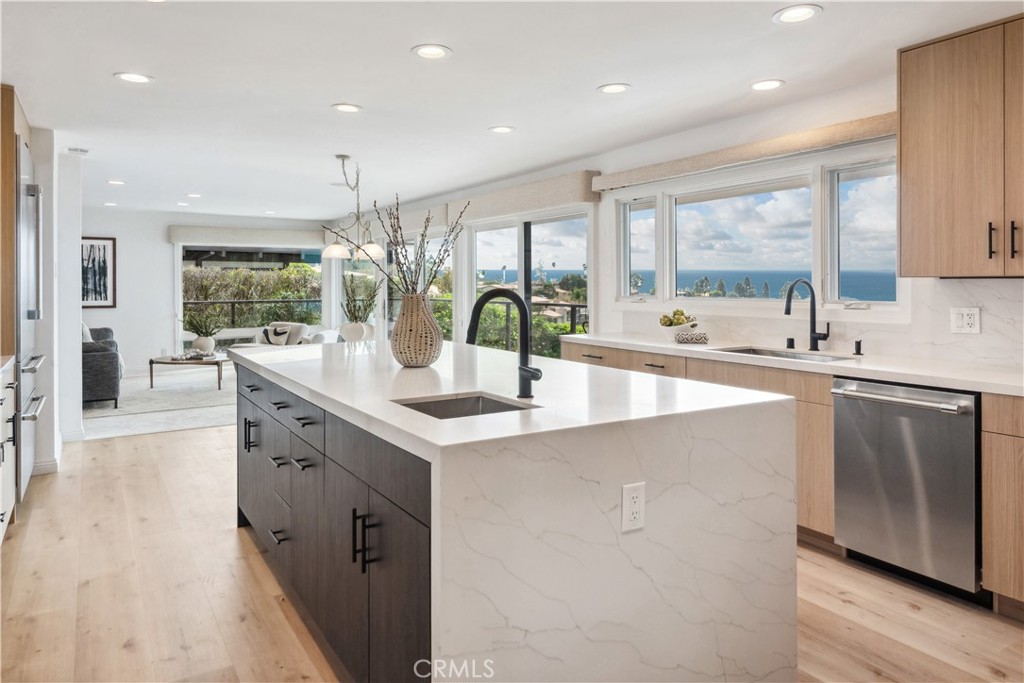 Properties 4 1509 Via Coronel