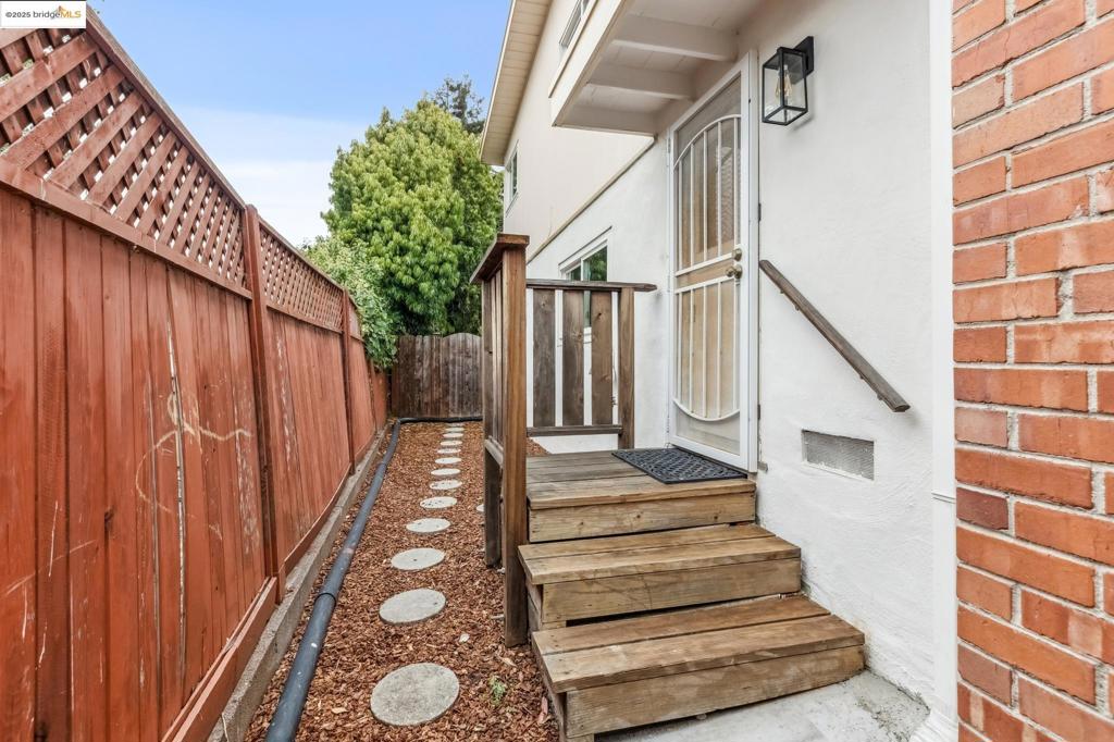 RICHMOND VIEW - Residential