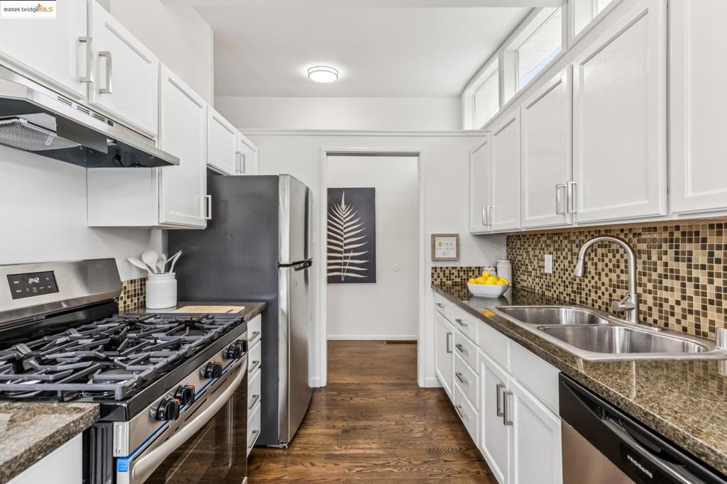 RICHMOND VIEW - Residential
