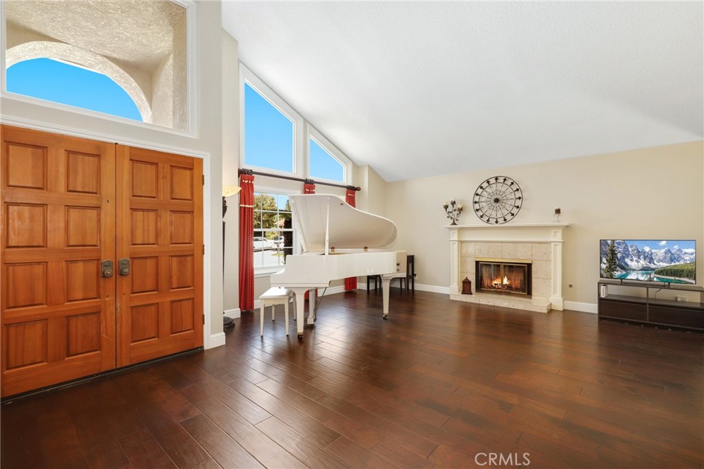 24092 Lapwing Lane