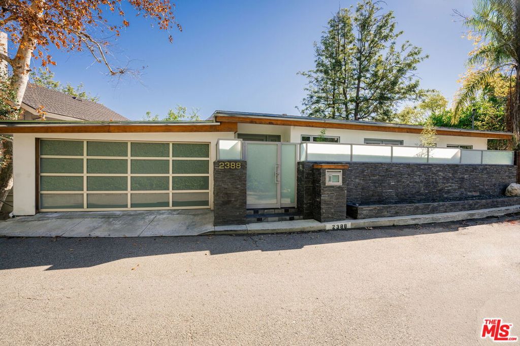 2388 Kimridge Road
