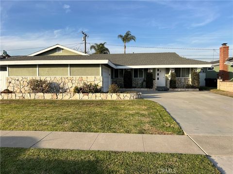 Photo of 6431 Yale Circle, Huntington Beach, CA 92647 (MLS # OC26041733)