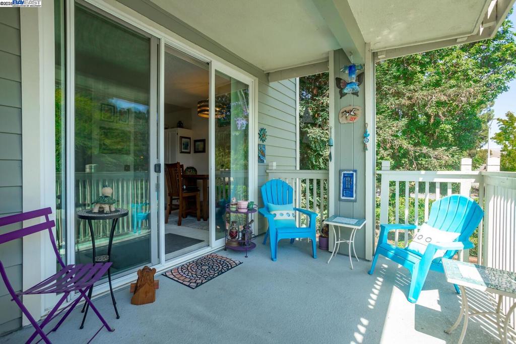 MEADOWBROOK VILL - Residential