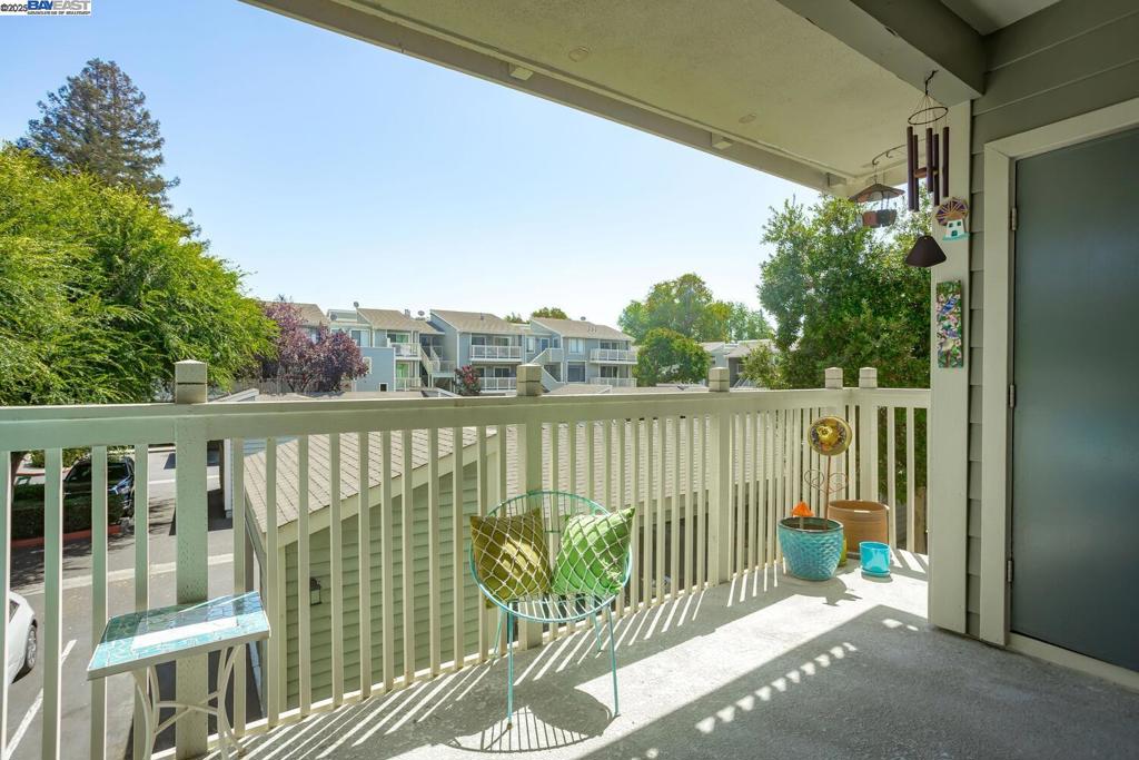 MEADOWBROOK VILL - Residential