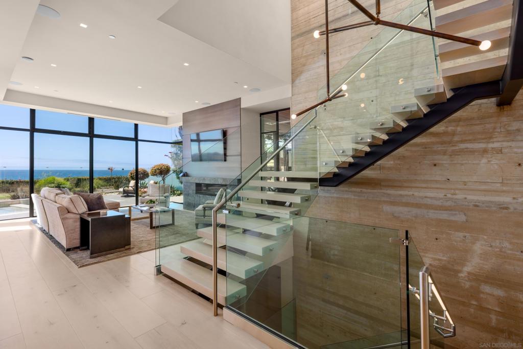 516 Stratford