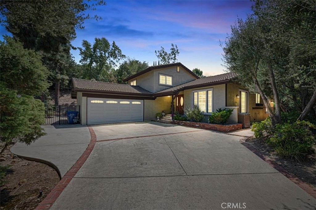 1924 E Rancho Culebra Drive