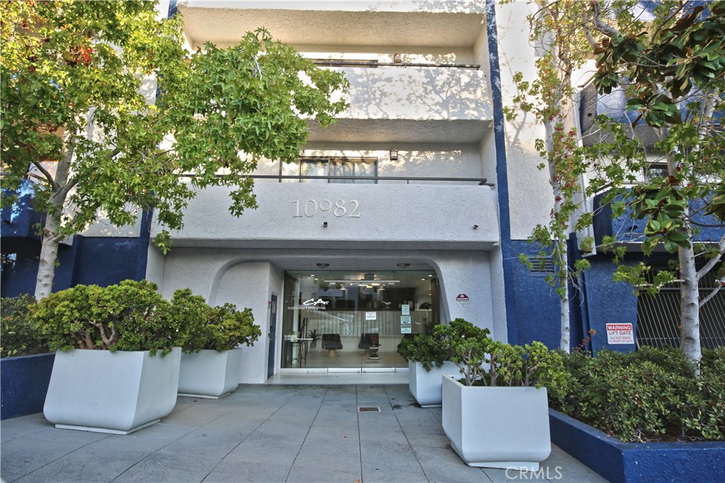 Located in the heart of Westwood Village, this bright and inviting top-floor unit offers a rare opportunity to enjoy resort-style living just moments from UCLA and the UCLA Medical Center. The bright and inviting unit has a spacious living room with sliding glass doors open to a private balcony, filling the space with natural light. The updated kitchen features newer cabinetry and stainless appliances. The bedroom has a walk-in closet and a ceiling fan. An enclosed den, can be a potential second bedroom. An upgraded bathroom has a newer vanity and a bathtub. Club California offers resort-like amenities include solar heated outdoor pool, BBQ area, modern 2-level fitness center, ping pong room, 3 community laundry rooms, elevators, and lounge with pool table, poker tables, flat screen TV plus WiFi. Additional conveniences include 24-hour security, on-site manager, secured access, keycard access and a secure package delivery system, and one assigned parking space in a gated garage. Conveniently situated within walking distance to UCLA, the UCLA Medical Center, shops, restaurants, and public transportation, this move-in ready unit combines comfort, security, and unbeatable convenience. Move-in ready.