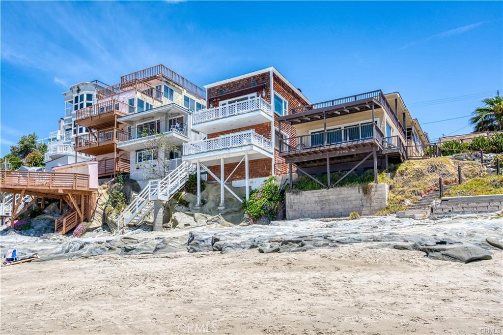 1061 Gaviota Drive