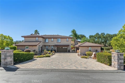 Photo of 27130 Tumbleweed Trail TRL, Valley Center, CA 92082 (MLS # SW26217253)