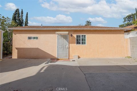 Photo of 10407 Mcclemont Avenue, Tujunga, CA 91042 (MLS # GD26068117)