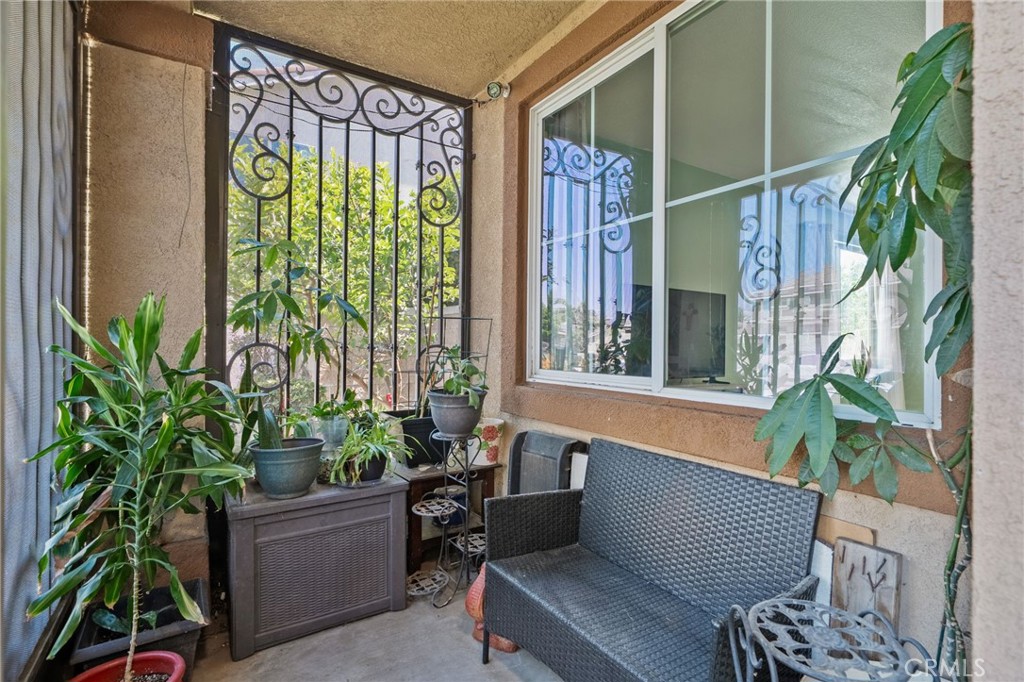 6380 Iris Court