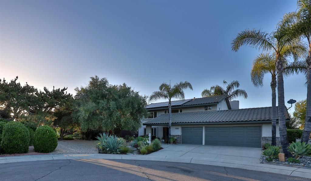 listing image 130722767791507113927