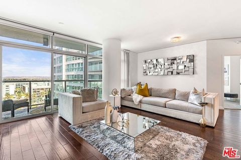 Photo of 13650 Marina Pointe Drive #1009, Marina Del Rey, CA 90292 (MLS # 25598507)