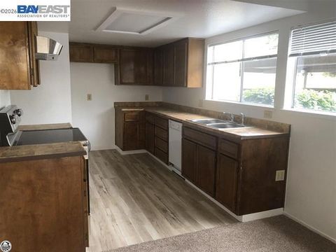 Photo of 3701 COLONIAL DR Dr #159, Modesto, CA 95356 (MLS # 41133405)