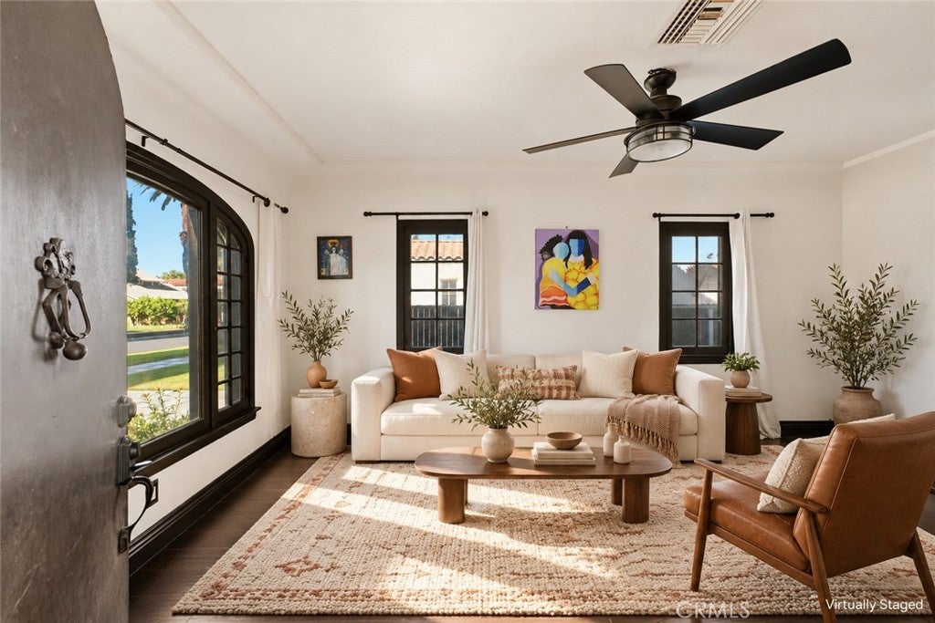 4225 Rosewood