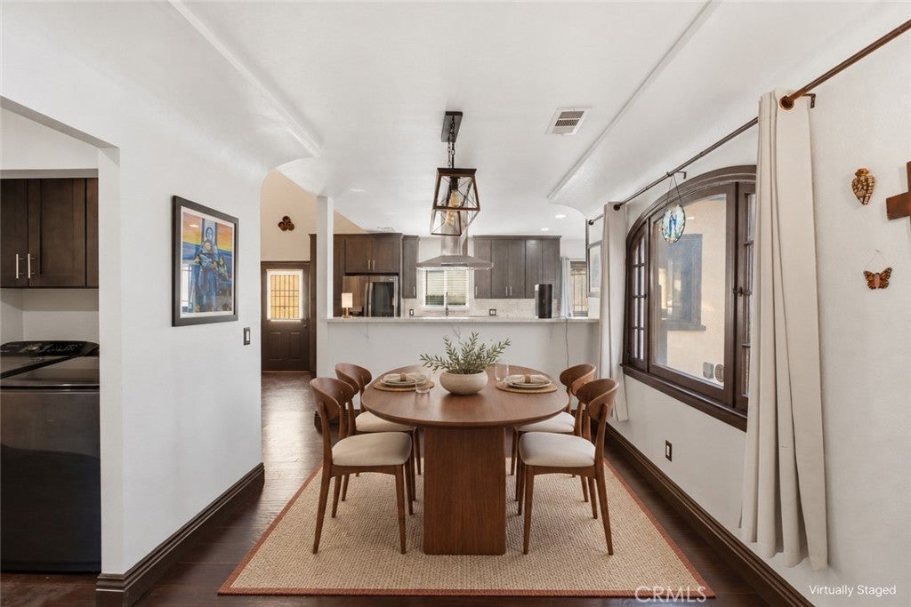 4225 Rosewood
