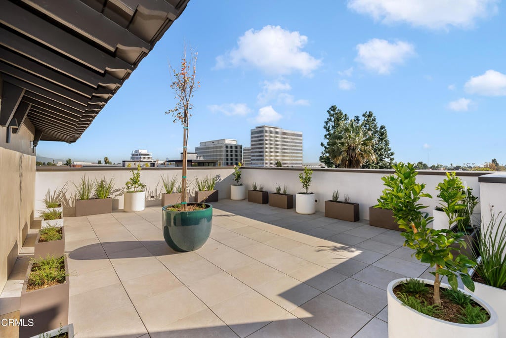 139 S Oak Knoll Avenue