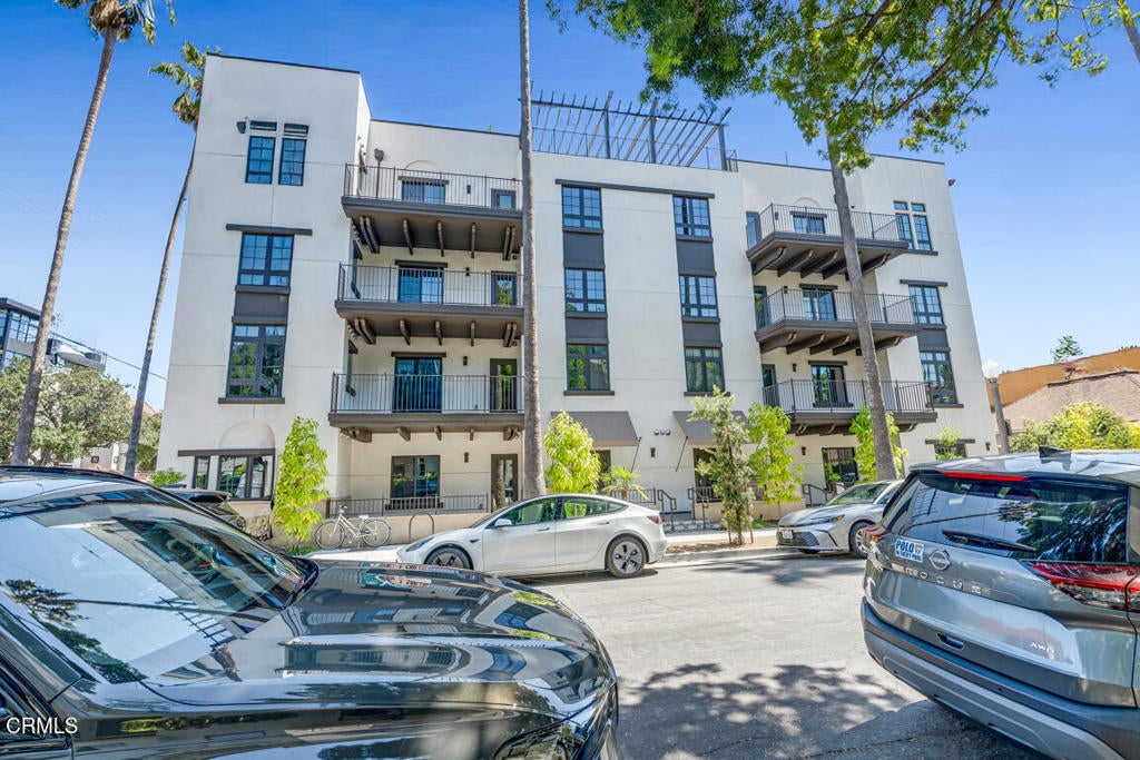139 S Oak Knoll Avenue 101, Pasadena CA 91101