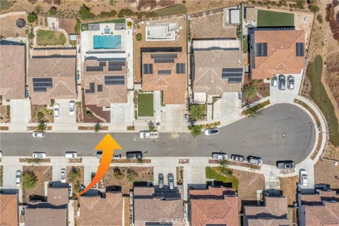 Tiny photo for 34345 Falls View Way WAY, Murrieta, CA 92563 (MLS # CV26164869)