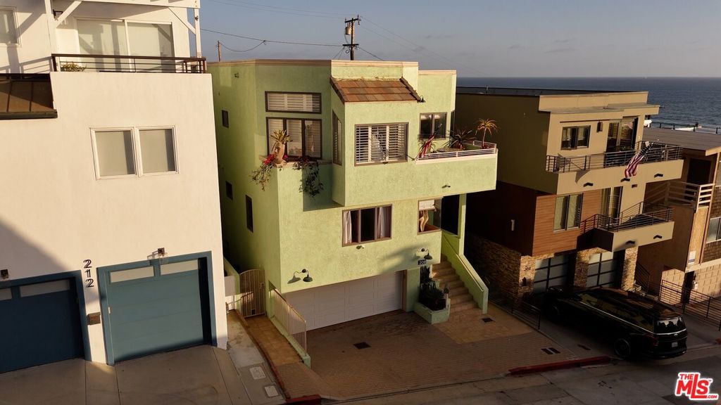 208 43rd Street