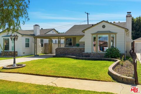 Photo of 3208 W 81st Street, Inglewood, CA 90305 (MLS # 26670419)