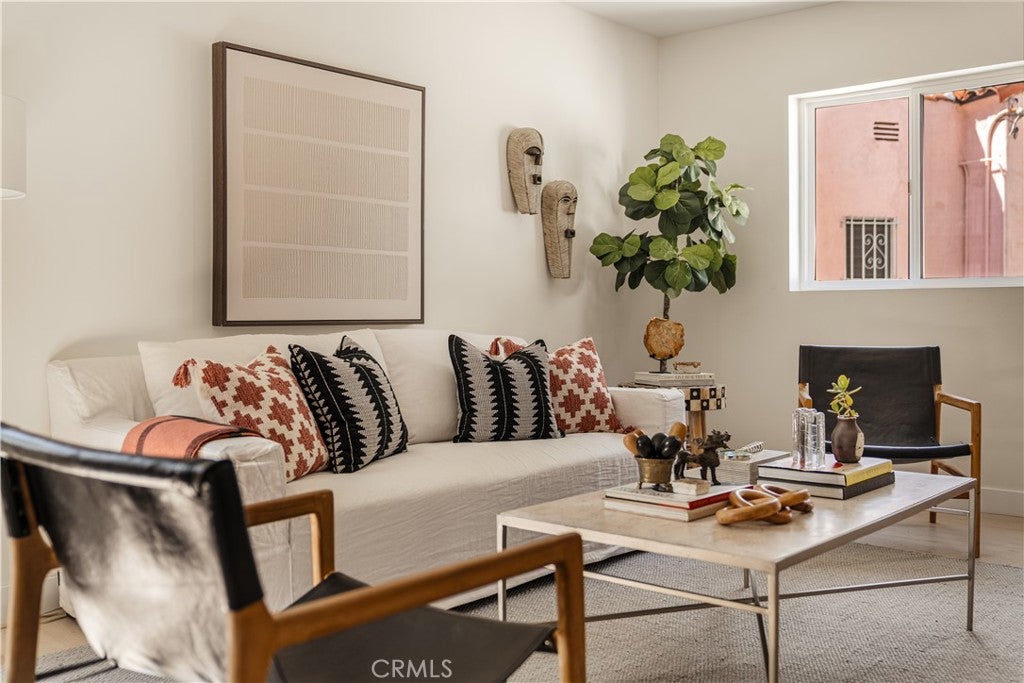 3950 Franklin Avenue, Los Angeles CA 90027