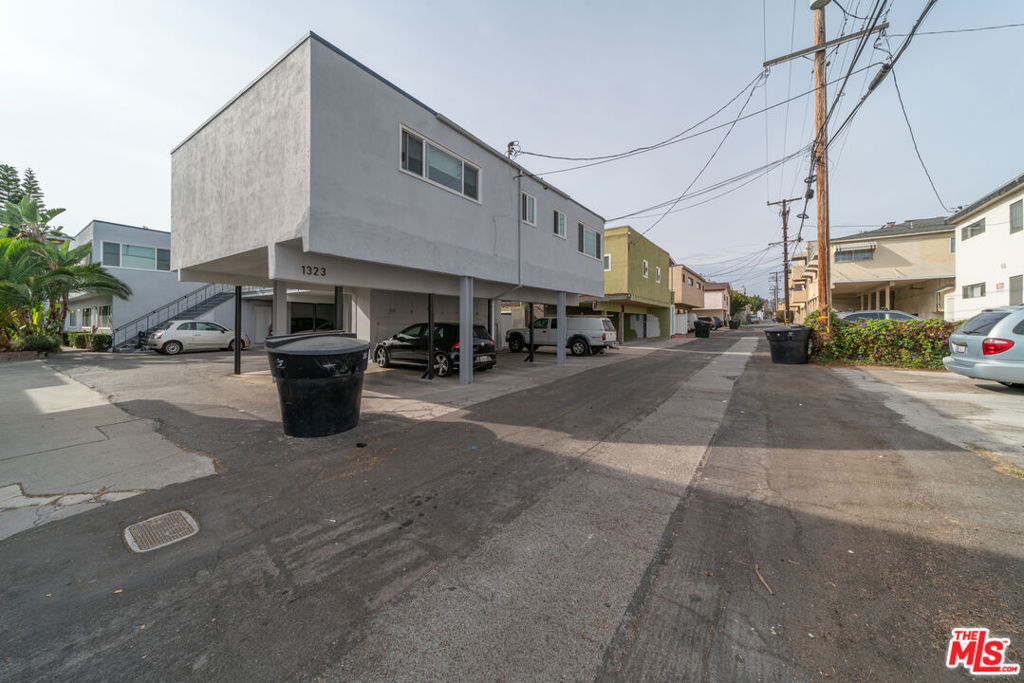 1323 11th Street