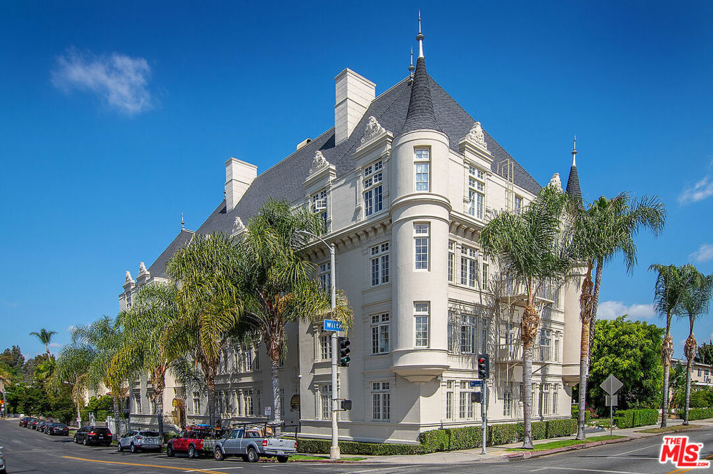 Properties 1 4353 W 5th Street