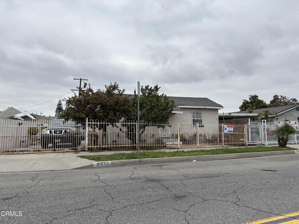 Listing image 2