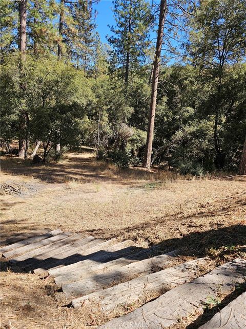 Tiny photo for 46510 Road 620, Ahwahnee, CA 93601 (MLS # FR26049838)