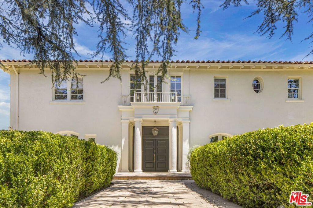 612 Lorraine Boulevard, Los Angeles CA 90005