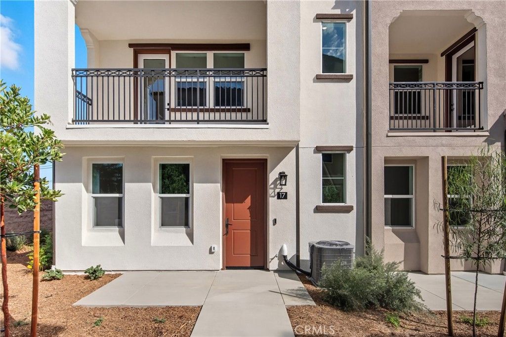 Photo of 2217 W Orange Ave #17, Anaheim, CA 92804 (MLS # OC26068122)