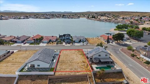Photo of 26719 Blue Water Road, Helendale, CA 92342 (MLS # 26674213)