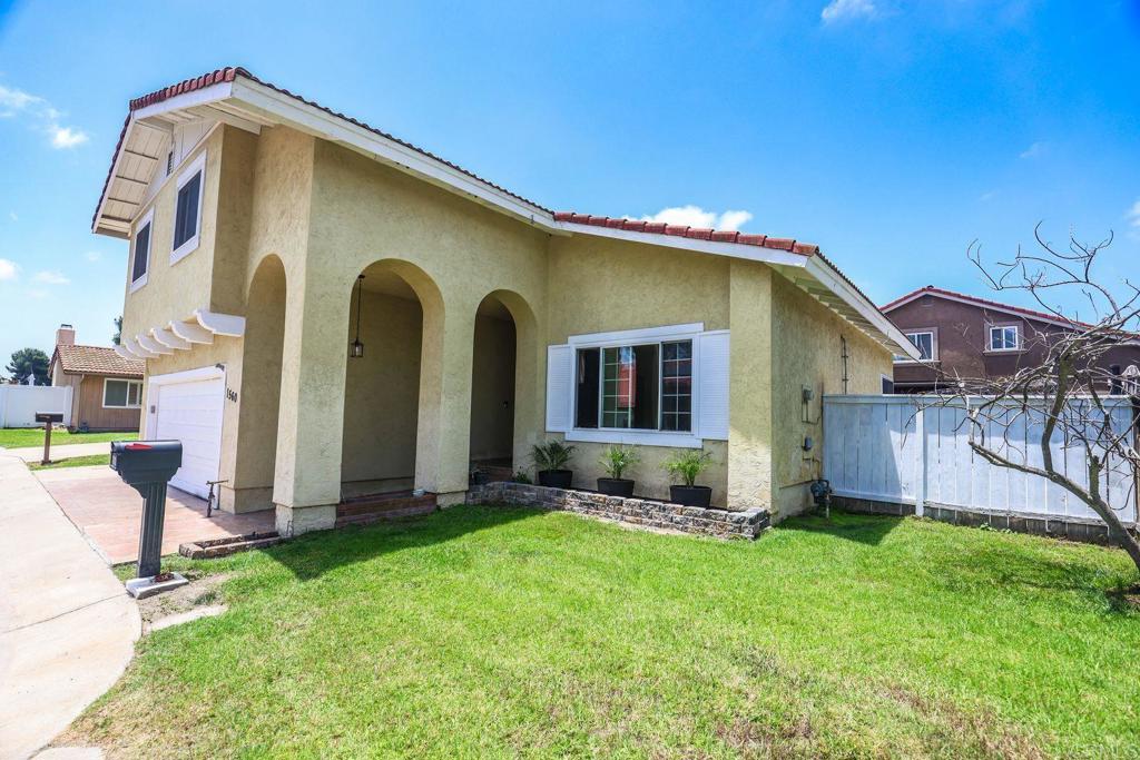 Desired 4 Bedroom Home located in Robinhood Community, 2 Full Baths and one half Bath. Home has 2 car attached garage and 2 extra parking spaces. Kitchen was upgraded Granite Counter Tops, Stainless steel appliances. Large Family Room with Wet-Bar. Private fenced in backyard. Common area include Basketball and Tennis courts. Backyard Patio cover with Installed Tv. Metal Lattice in backyard has lots of potential. Near Schools, shopping and quick Freeway Access. Nice could-de-sac location with very little traffic. 15 Minutes to Gaylord Resort on J Street Marina.