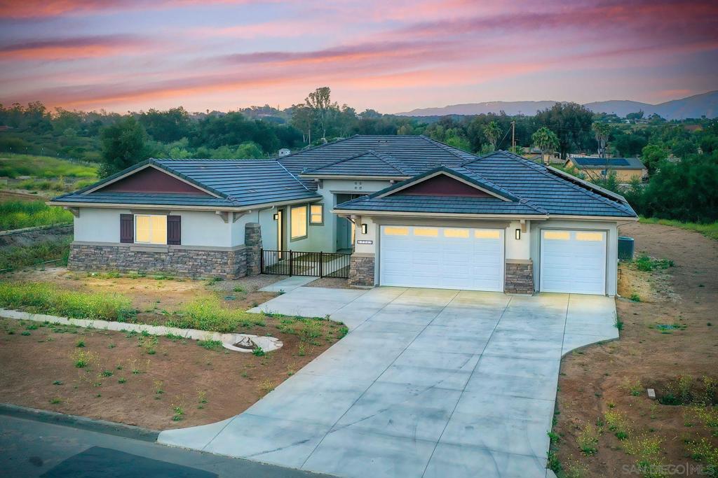 29527 Viking View Ln