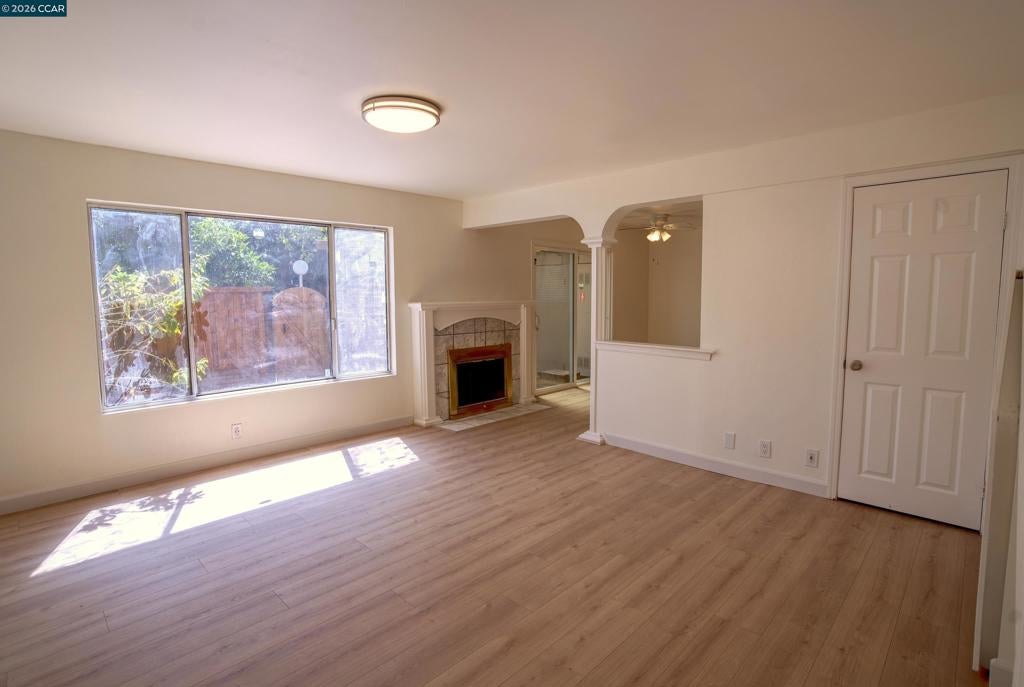 1891 Landana Dr C