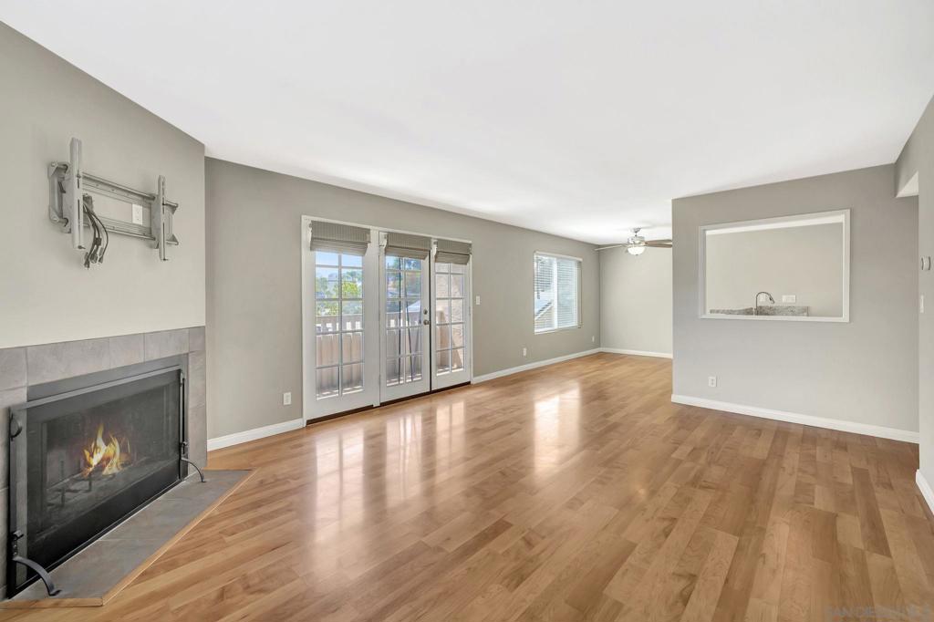 5653 Riley St 105