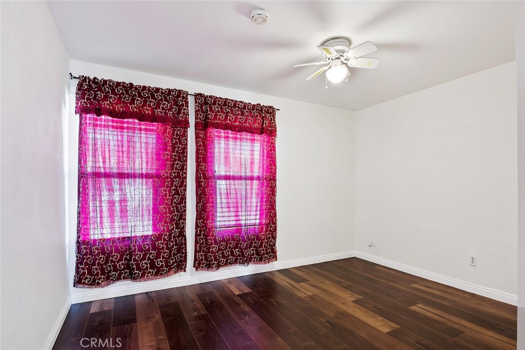 Valencia Glen (VLGL) - Residential Lease